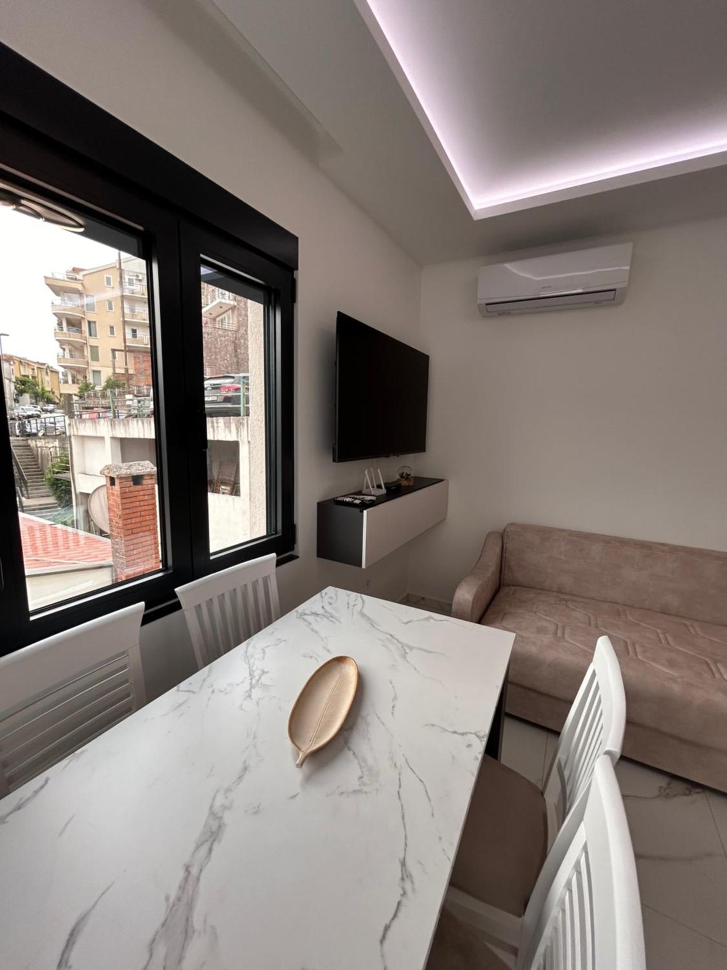 Merlin Prestige Apartment