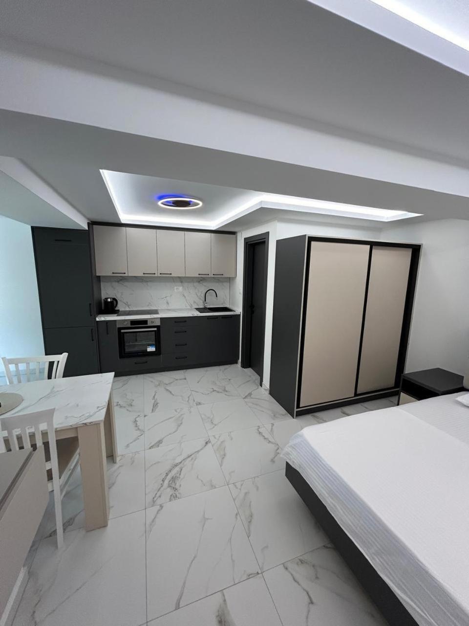 Merlin Prestige Apartment Budva