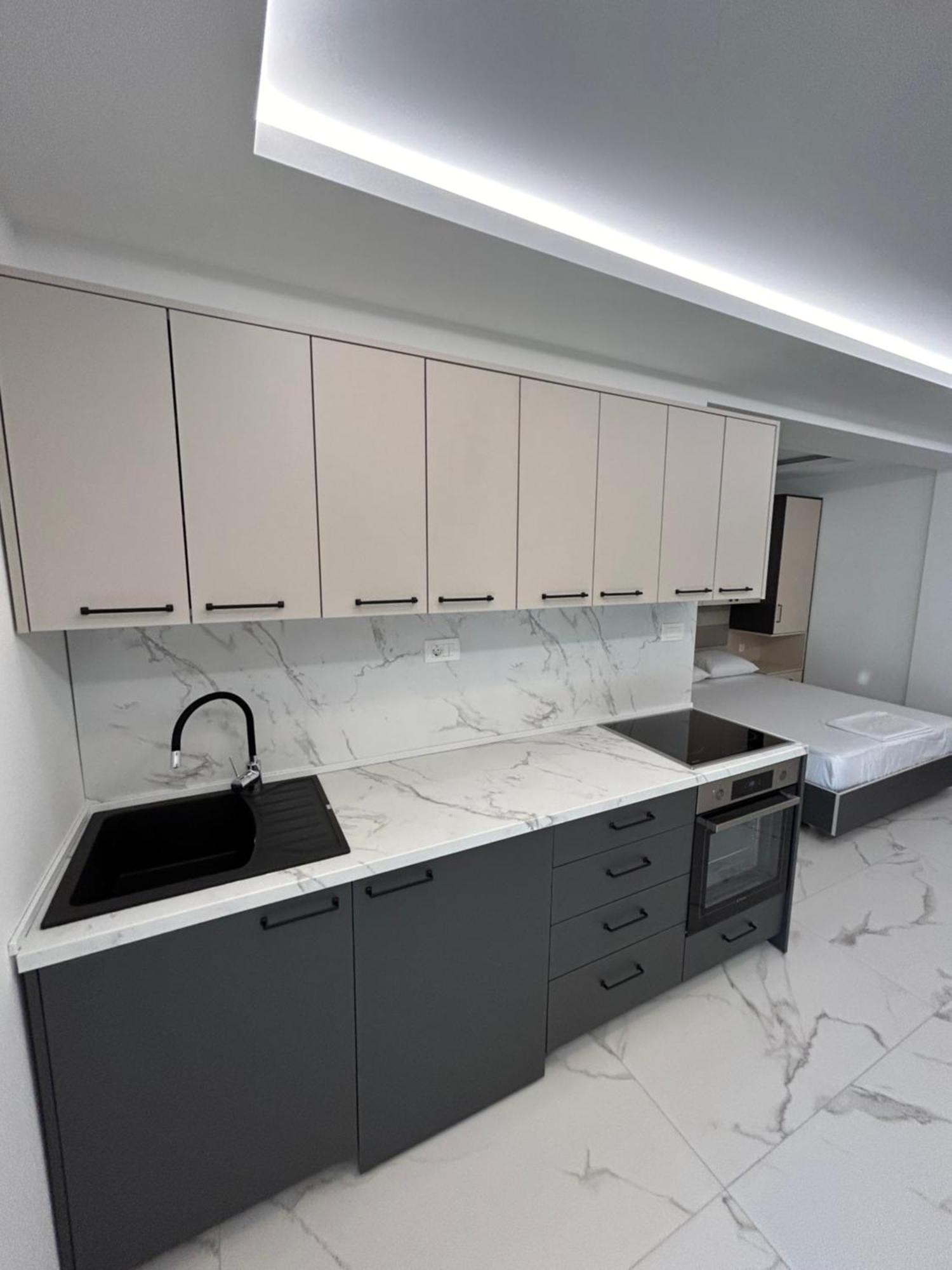 Merlin Prestige Apartment